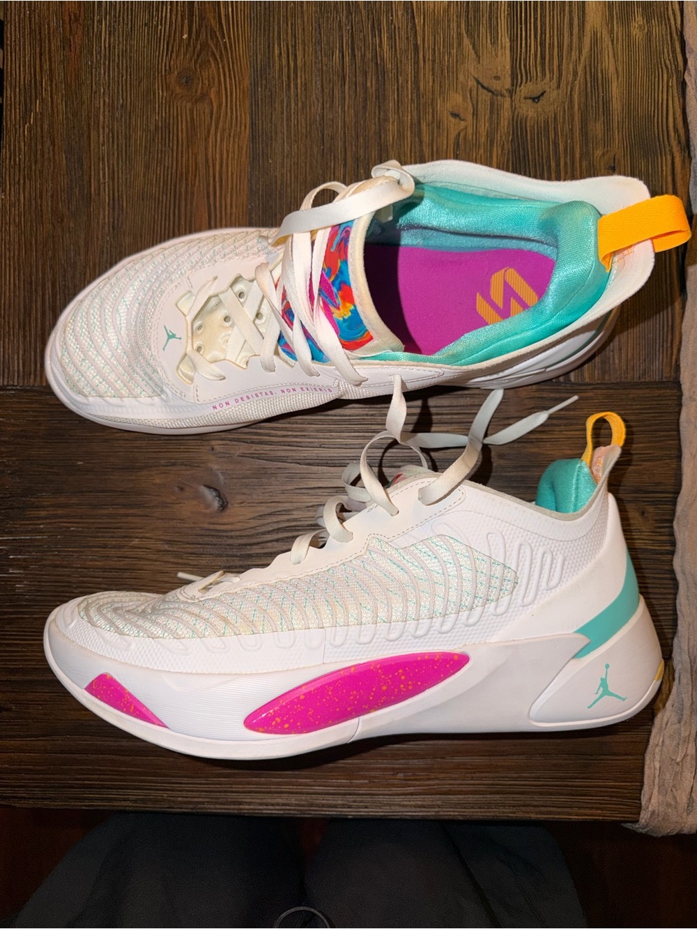 Jordan basketball shoes- Luka 1s